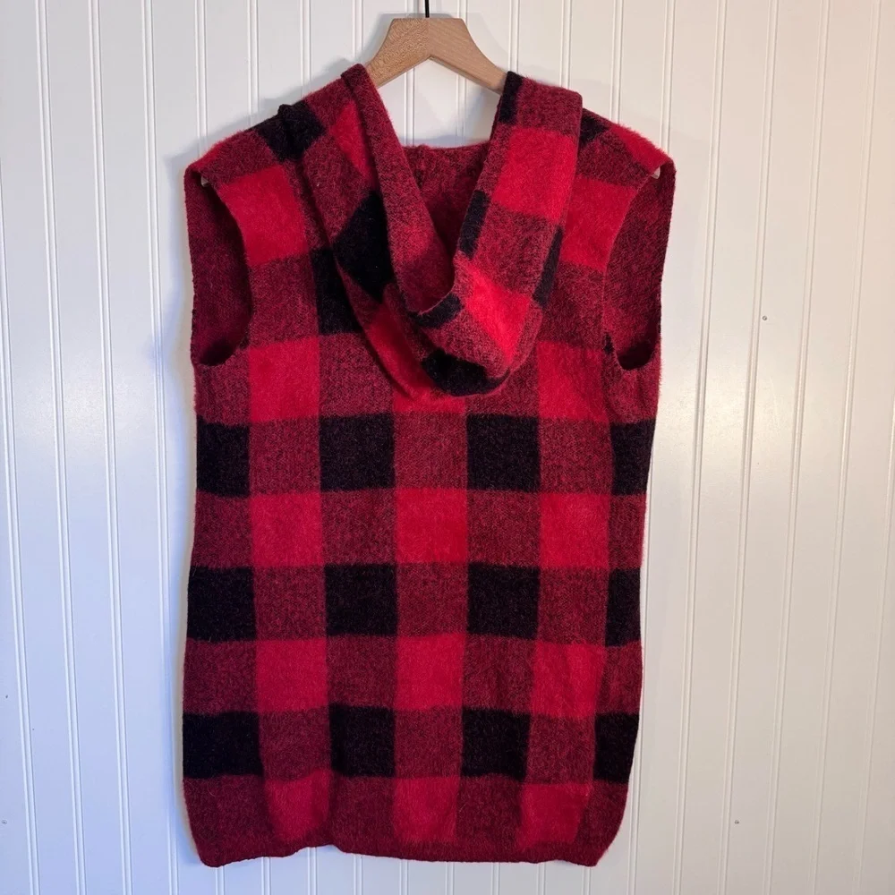Cyrus Red and Black Buffalo Plaid Open-Front Sleeveless Vest Cardigan Size S